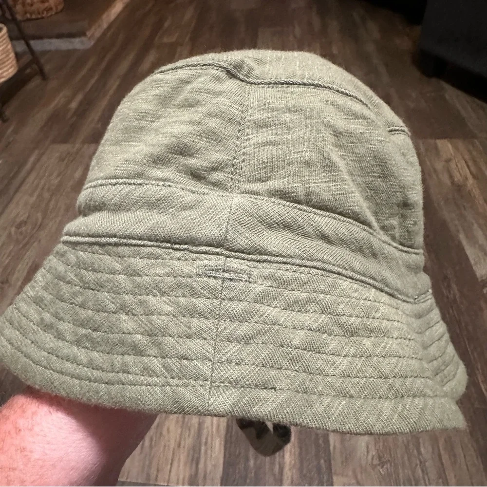 baby GAP green & camo reversible bucket hat boys 3-6 mo chin strap summer
